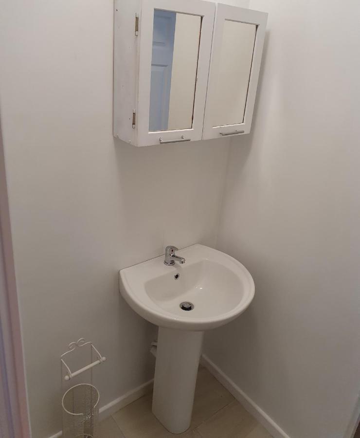 17A Db Airbnb Γουέξφορντ Εξωτερικό φωτογραφία
